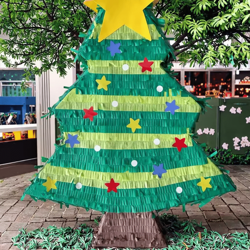Large Christmas Tree Pinata [Classic Design] – 50cm Tall